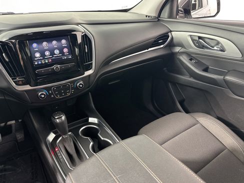 Used 2020 Chevrolet Traverse LS image 21
