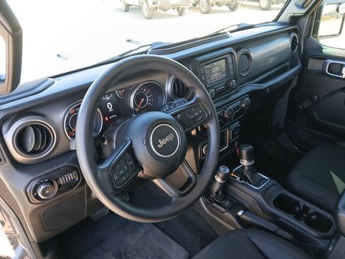 Used 2021 Jeep Wrangler Unlimited Sport image 20
