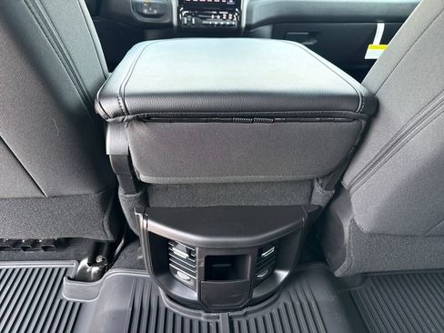 New 2026 RAM 2500 Tradesman AWD/4WD image 10