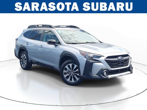 Used 2025 Subaru Outback Limited AWD/4WD image 1