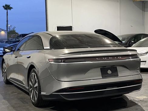 Used 2024 Lucid Air Pure image 2