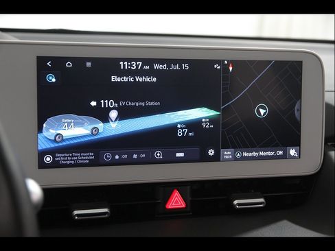Certified 2024 Hyundai Ioniq 5 Limited AWD/4WD image 10