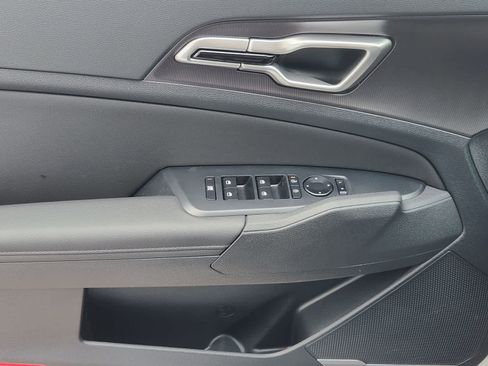 New 2026 Kia Sportage EX FWD image 18