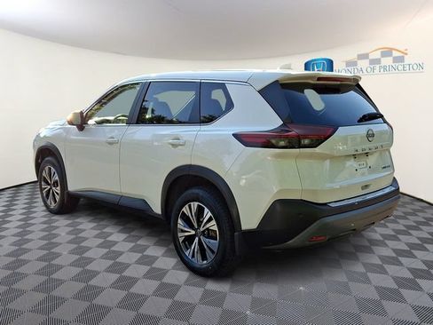 Used 2023 Nissan Rogue SV AWD/4WD image 4