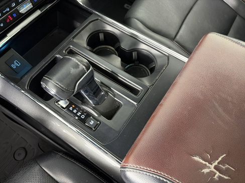 Certified 2021 Ford F150 Lariat w/ Equipment Group 502A High image 22