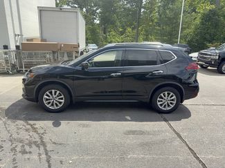 Used 2018 Nissan Rogue SV w/ Sun & Sound Touring Package AWD/4WD video 2