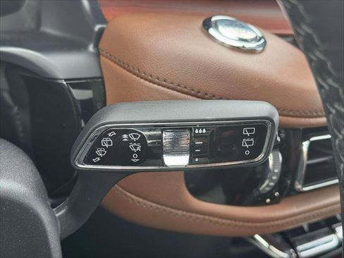 Used 2023 Lincoln Aviator Reserve w/ Elements Package Plus AWD/4WD image 22