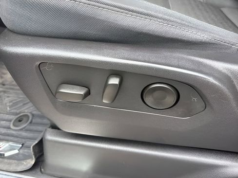 Used 2024 Chevrolet Silverado 1500 LT Trail Boss w/ Convenience Package II image 10