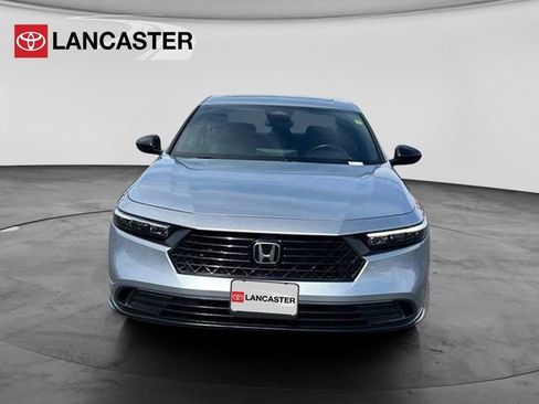Used 2025 Honda Accord Sport image 2