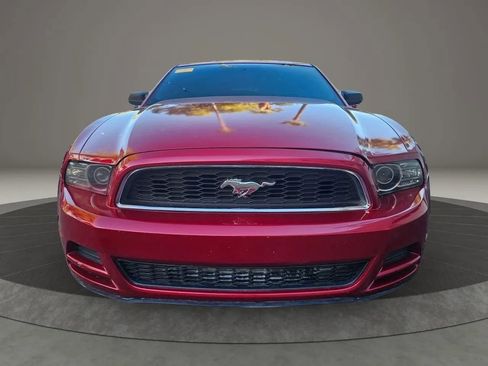 Used 2013 Ford Mustang Coupe image 8