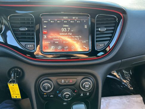 Used 2016 Dodge Dart SXT w/ Rallye Appearance Group FWD image 16