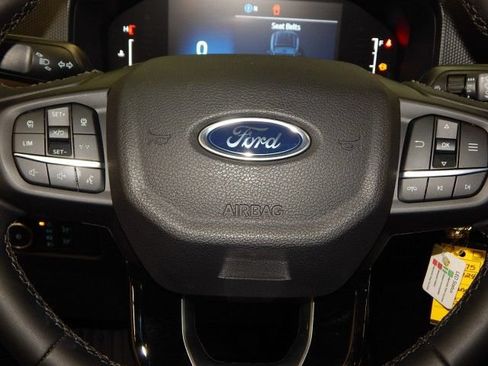 Used 2024 Ford Ranger XLT w/ Technology Package RWD image 31