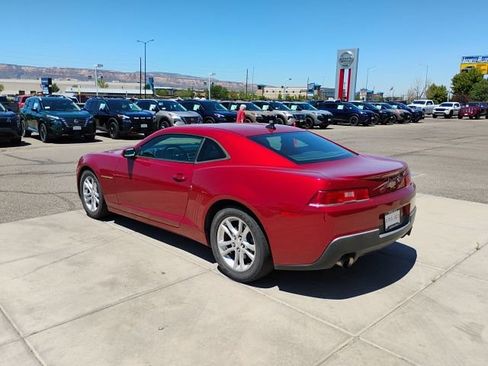 Used 2015 Chevrolet Camaro LT RWD image 7
