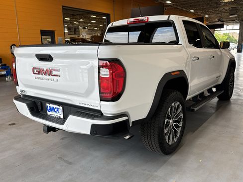Used 2025 GMC Canyon Denali AWD/4WD image 5