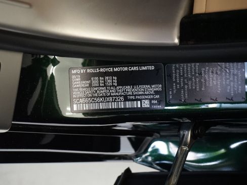 Used 2019 Rolls-Royce Wraith RWD image 36
