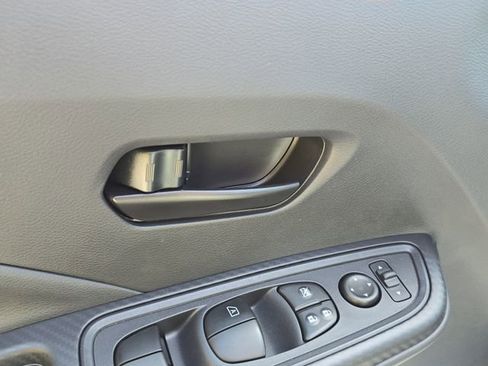 New 2025 Nissan Versa S w/ Trunk Package FWD image 18