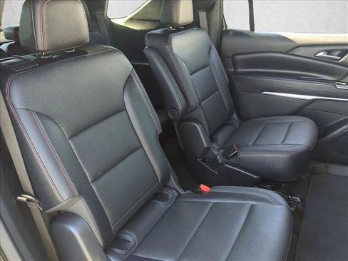 Used 2025 Chevrolet Traverse Z71 AWD/4WD image 21