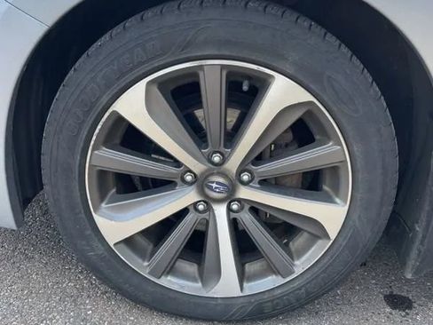 Used 2017 Subaru Legacy 2.5i Limited AWD/4WD image 17