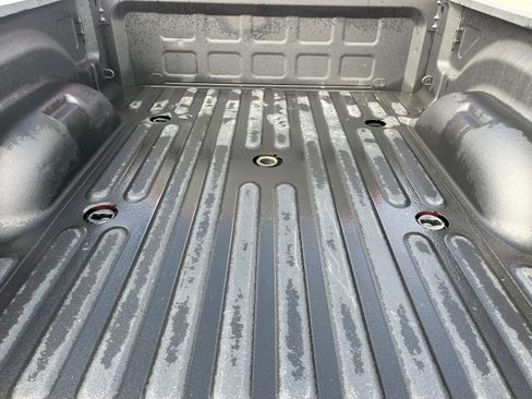 Used 2024 RAM 2500 Big Horn w/ Sport Appearance Package image 27