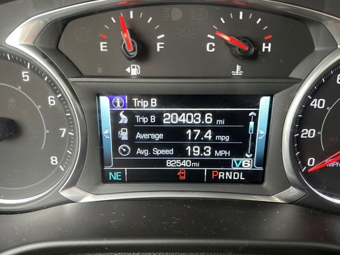 Used 2018 GMC Acadia SLE image 11