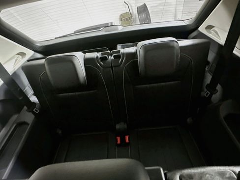 Used 2022 Volkswagen Tiguan SE FWD image 26