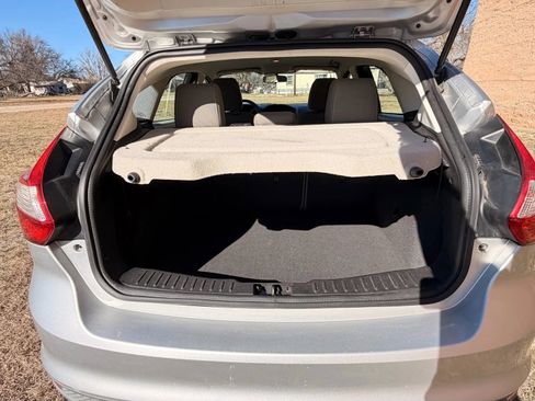 Used 2012 Ford Focus SE FWD image 30