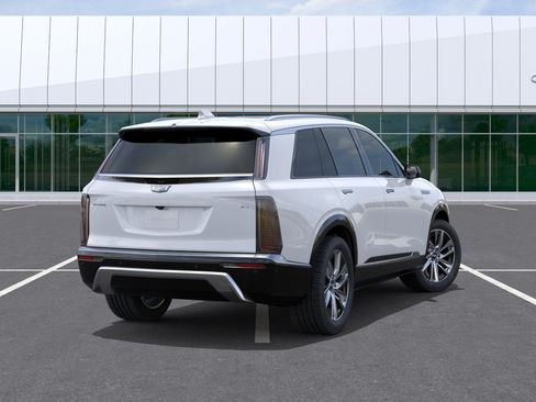 New 2027 Cadillac Vistiq Luxury w/ LPO, Floor Liner Package AWD/4WD image 4