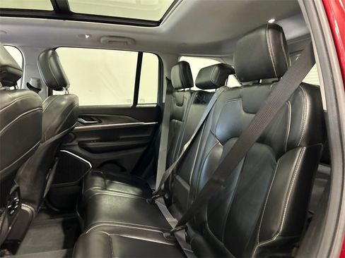 Used 2022 Jeep Grand Cherokee Limited image 33