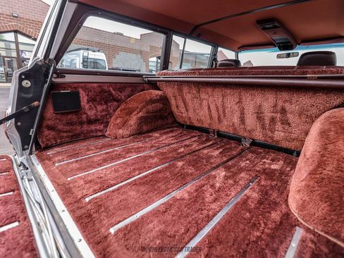 Used 1991 Jeep Grand Wagoneer AWD/4WD image 82