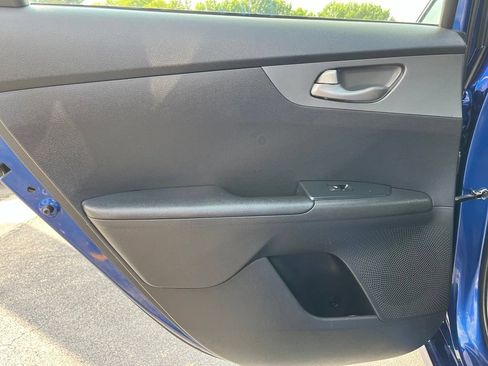 Used 2021 Kia Forte LXS FWD image 26