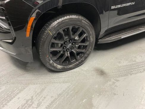 New 2026 Chevrolet Suburban Premier w/ Sun And Tow Package AWD/4WD image 4