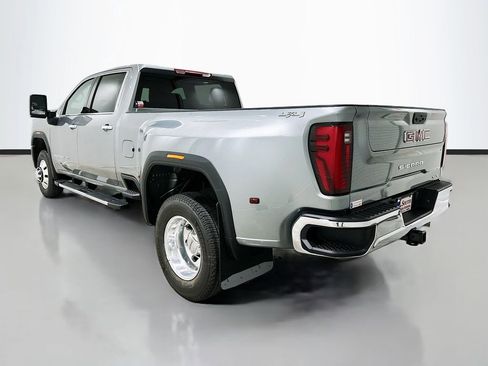 New 2026 GMC Sierra 3500 SLT image 5