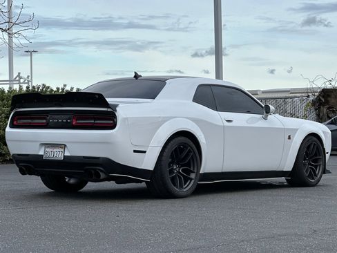 Used 2021 Dodge Challenger R/T Scat Pack image 4