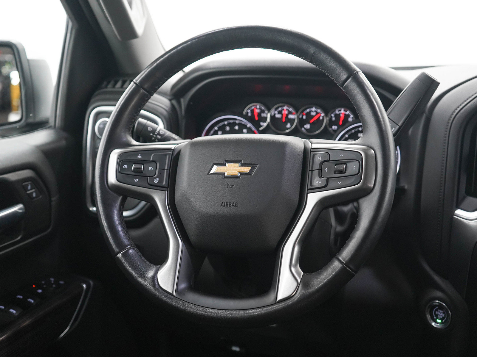 Used 2020 Chevrolet Silverado 1500 LT w/ All-Star Edition AWD/4WD image 14