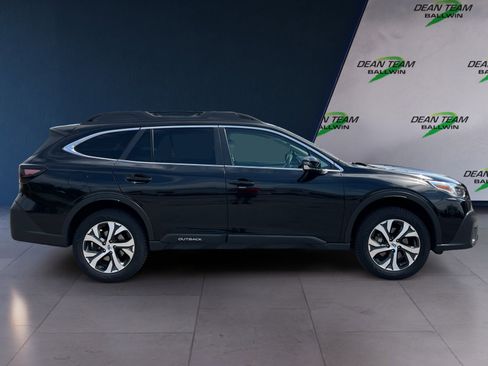 Certified 2022 Subaru Outback Limited image 10