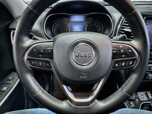 Used 2020 Jeep Cherokee Limited w/ Technology Group AWD/4WD image 11