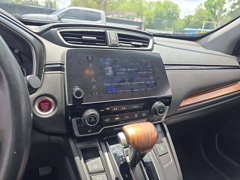 Used 2018 Honda CR-V Touring image 8