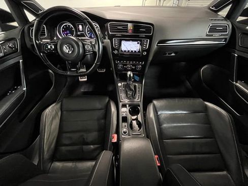 Used 2015 Volkswagen Golf R 4-Door image 17