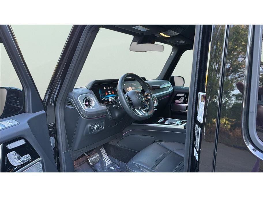 Used 2025 Mercedes-Benz G 63 AMG 4MATIC image 9