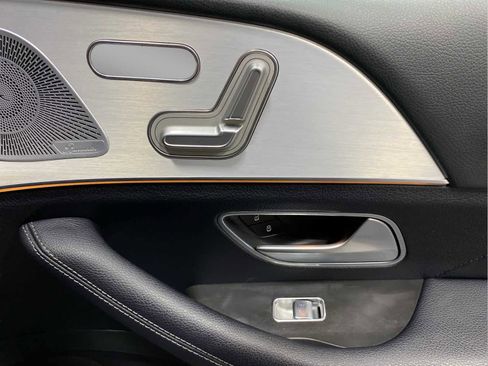 Used 2021 Mercedes-Benz GLE 350 4MATIC image 30