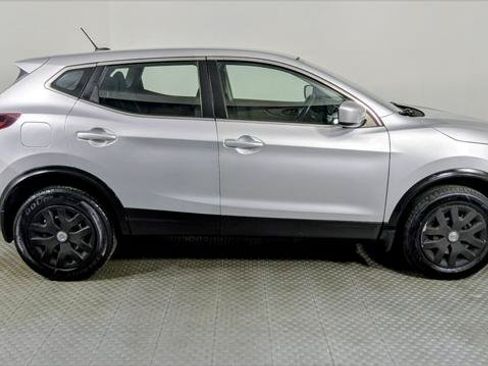 Used 2020 Nissan Rogue Sport S FWD image 8