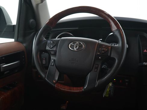 Used 2019 Toyota Sequoia Platinum AWD/4WD image 23