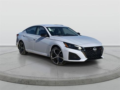 New 2025 Nissan Altima 2.5 SR image 1