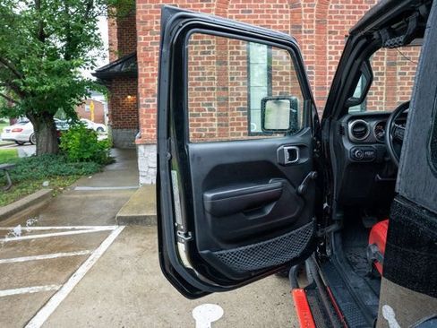 Used 2021 Jeep Wrangler Sport AWD/4WD image 20