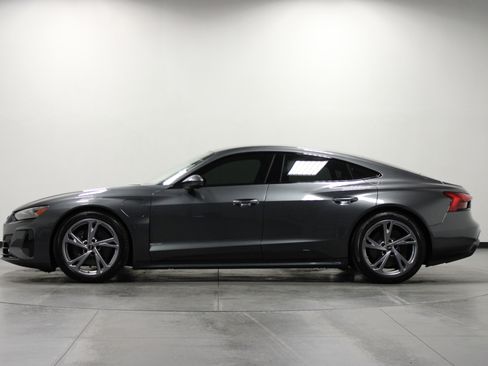 Used 2023 Audi e-tron GT Premium Plus image 7