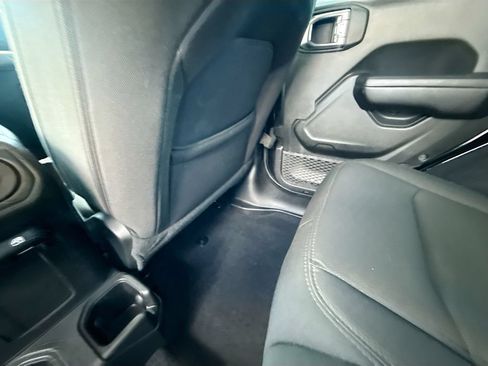 Used 2021 Jeep Wrangler Unlimited Sport AWD/4WD image 27
