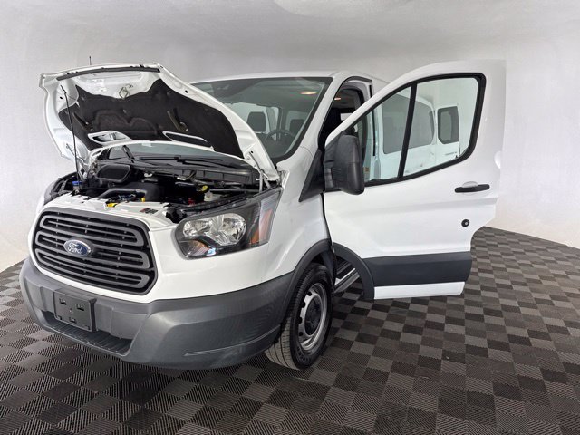 Used 2018 Ford Transit 150 XL RWD image 10