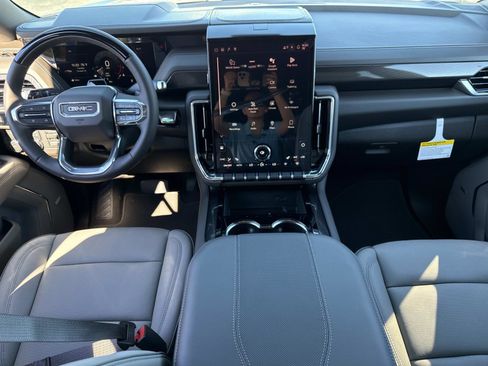New 2026 GMC Yukon XL Elevation image 27
