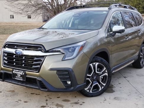 Certified 2023 Subaru Ascent Limited w/ Technology Package image 1