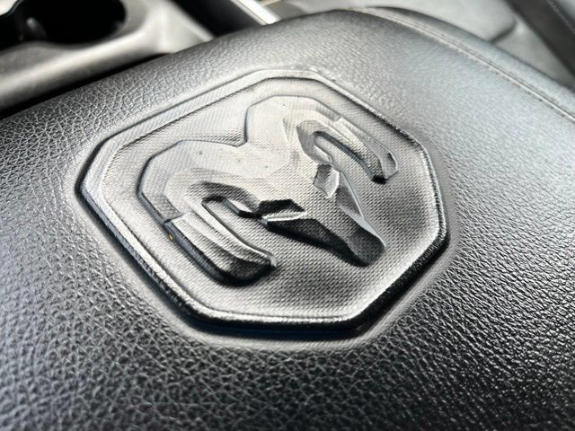 Used 2025 RAM 1500 Laramie AWD/4WD image 21